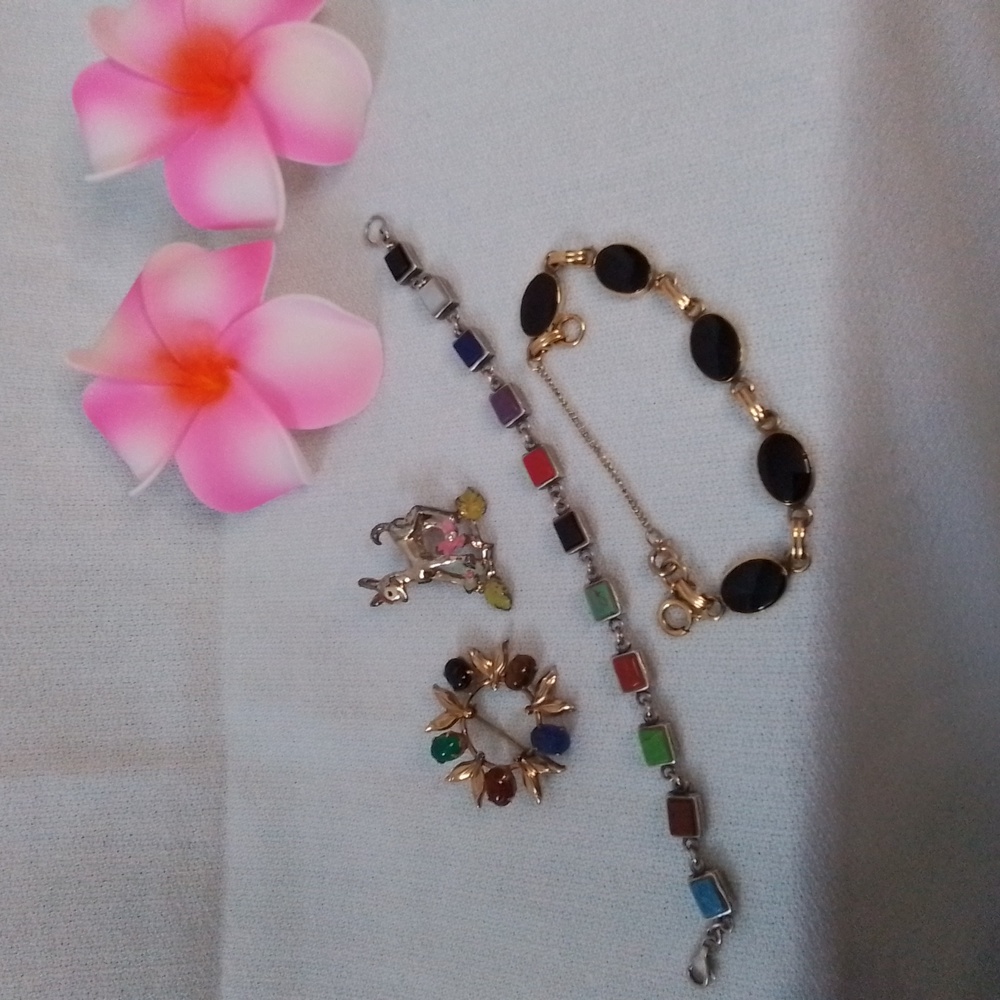 Vintage Brooches, Multi Stone and Black Stone Bracelet set